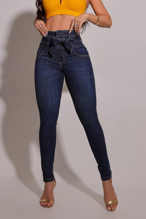 Calça Jeans Feminina Modeladora com Cinto