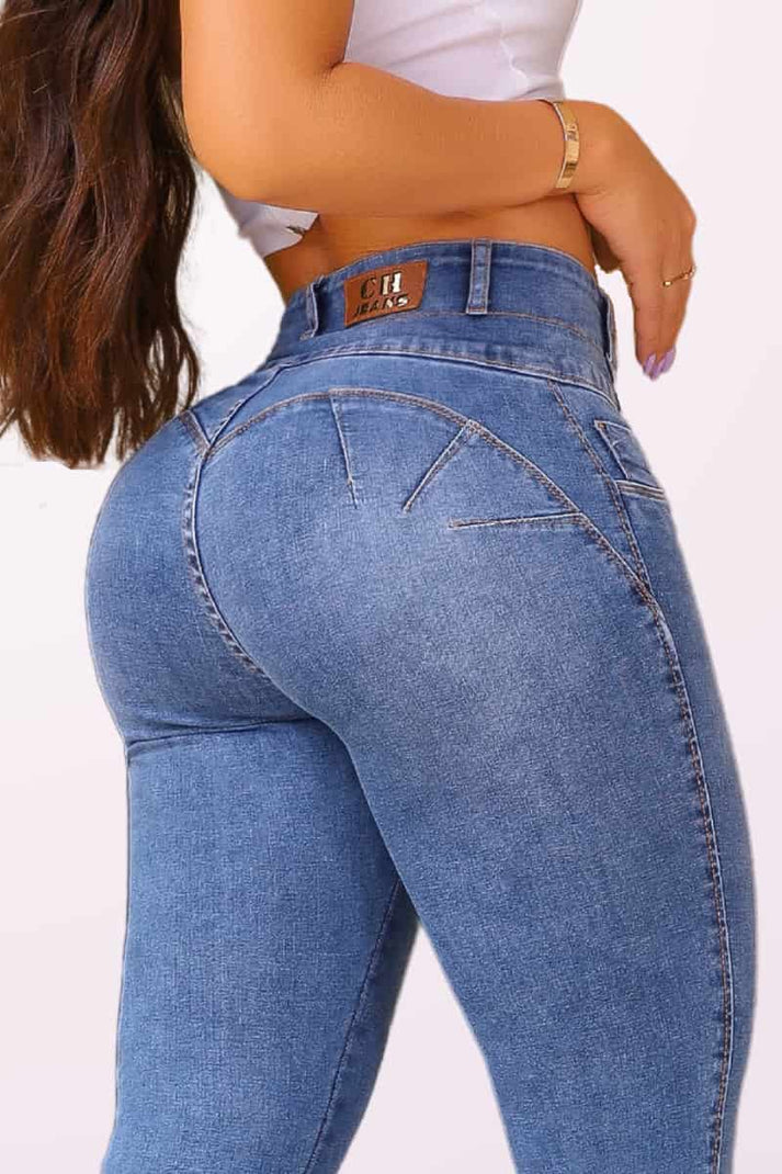 Calça Jeans Modeladora Fatal Mega Bumbum Apaixonante